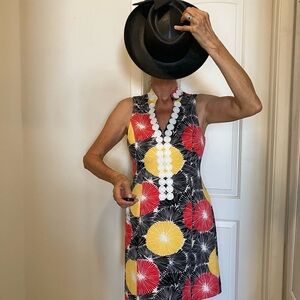 Pappagallo bold Floral Print Sleeveless Top in Red, Yellow & black